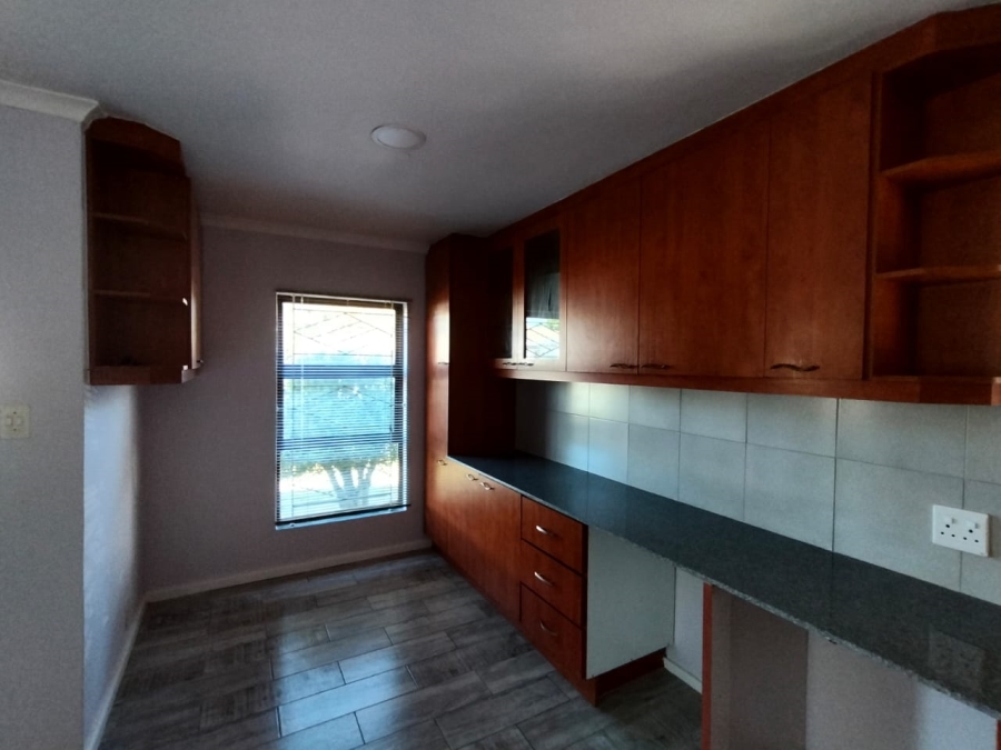 3 Bedroom Property for Sale in Loucharmante Western Cape